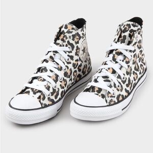 Converse HighTop Sneakers Leopard White Beige Black Men’s 7.5 Women’s  10